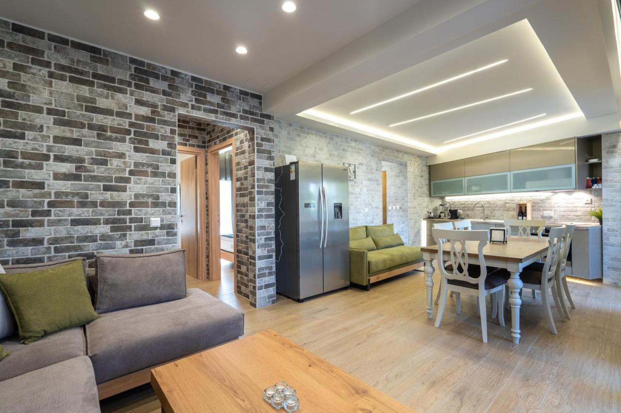 Family Apartment Zornitsa Nea Fokea Ngoại thất bức ảnh
